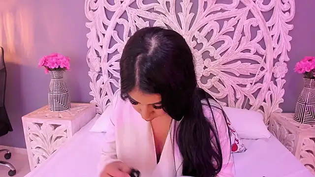 AnnieGibbyns online show from 07-13-26, 08:52