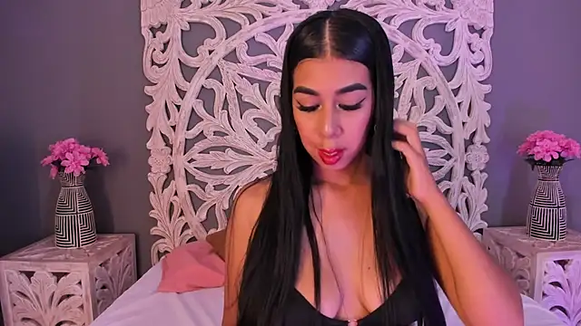 AnnieGibbyns online show from 11-23-25, 02:38