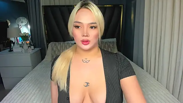 KylieSonique online show from 10-10-25, 04:35