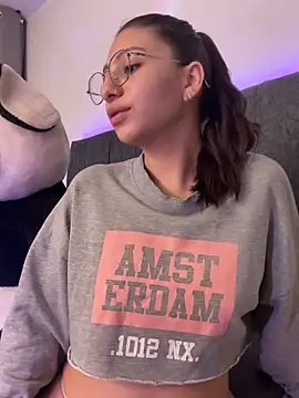 Dirty-Bunnyyy online show from 04-07-26, 03:08