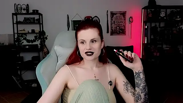 Snapshot of Della_Ideal chatting on 06-28-26, 05:52 Della Ideal online show from 06-28-26, 05:52