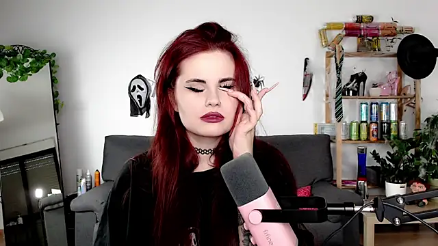 Della Ideal online show from 10-11-25, 05:25