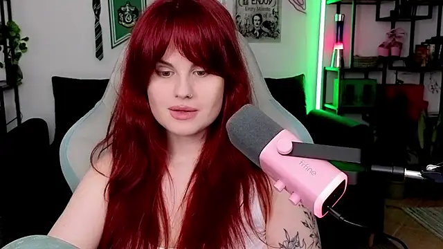 Snapshot of Della_Ideal chatting on 05-03-26, 05:38 Della Ideal online show from 05-03-26, 05:38