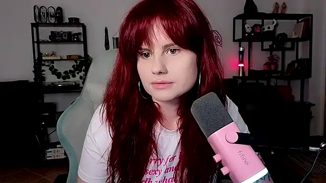 Della Ideal online show from 04-14-26, 06:13