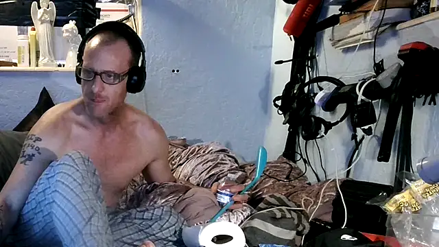 Snapshot of PornStro921 chatting on 12-20-25, 08:28 PornStro921 online show from 12-20-25, 08:28