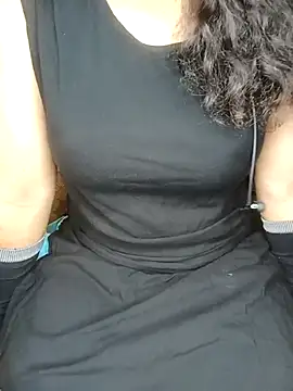 Snapshot of geetha_telugu_kan277 chatting on 03-11-25, 10:51 geetha telugu kan277 online show from 03-11-25, 10:51