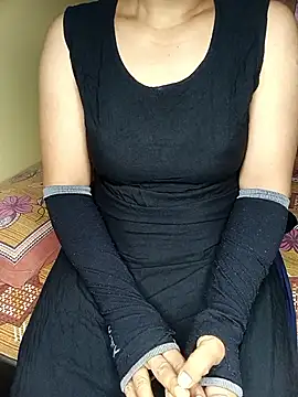 Snapshot of geetha_telugu_kan277 chatting on 09-22-25, 12:11 geetha telugu kan277 online show from 09-22-25, 12:11
