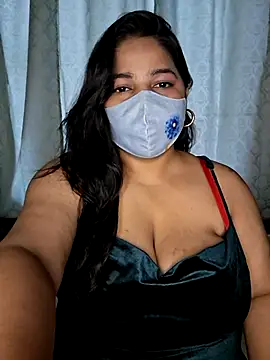 Snapshot of Mazzakiinn chatting on 07-18-26, 10:02 Mazzakiinn online show from 07-18-26, 10:02