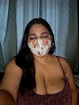 Snapshot of Mazzakiinn chatting on 07-26-26, 06:53 Mazzakiinn online show from 07-26-26, 06:53