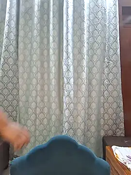 Snapshot of Mazzakiinn chatting on 07-19-26, 12:02 Mazzakiinn online show from 07-19-26, 12:02