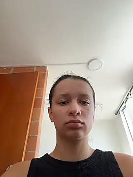 Soy Sara7 online show from 11-21-25, 07:13