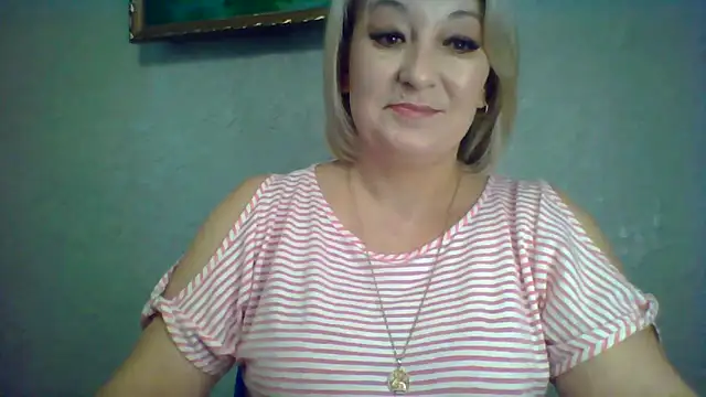 Snapshot of ArielXLoveresss chatting on 11-18-25, 11:02 ArielXLoveresss online show from 11-18-25, 11:02