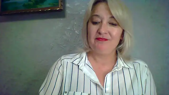 Snapshot of ArielXLoveresss chatting on 05-31-26, 01:06 ArielXLoveresss online show from 05-31-26, 01:06