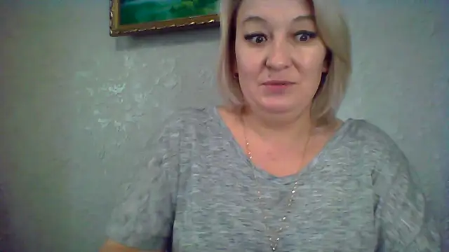 ArielXLoveresss online show from 10-17-25, 01:02