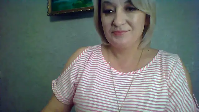 Snapshot of ArielXLoveresss chatting on 11-13-25, 05:44 ArielXLoveresss online show from 11-13-25, 05:44