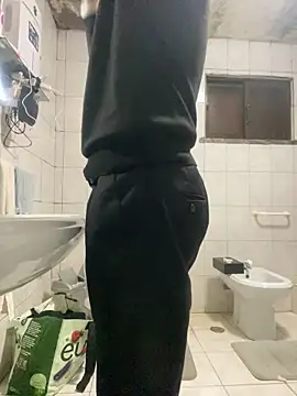 rogerdik76 online show from 03-10-26, 06:50