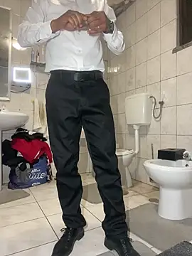 rogerdik76 online show from 04-15-26, 05:02