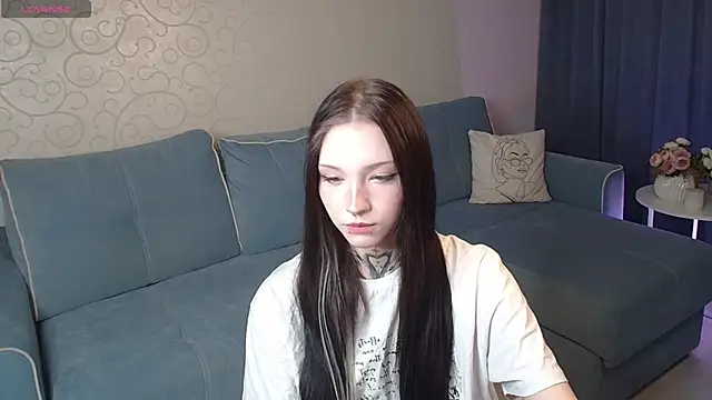 mefwhore online show from 12-22-25, 02:06