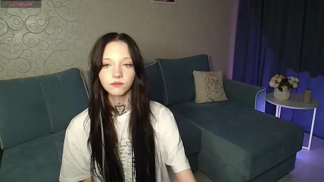 mefwhore online show from 10-29-25, 03:11