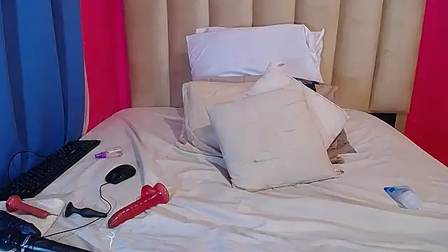 SEXYASSTINAXXX online show from 11-16-25, 03:50