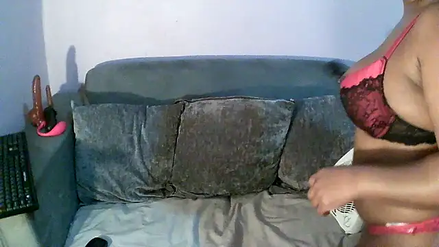 Snapshot of SEXYASSTINAXXX chatting on 06-30-26, 05:07 SEXYASSTINAXXX online show from 06-30-26, 05:07