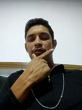 Snapshot of deivit61 chatting on 06-24-26, 04:55 deivit61 online show from 06-24-26, 04:55