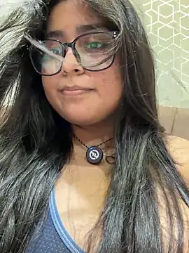 Snapshot of virginbrunette99 chatting on 06-02-26, 04:34 virginbrunette99 online show from 06-02-26, 04:34