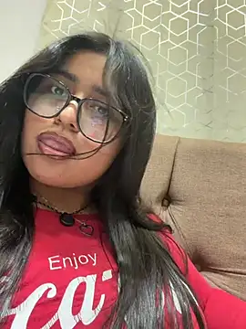 virginbrunette99 online show from 06-19-26, 07:03