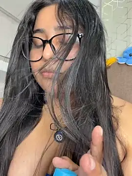 Snapshot of virginbrunette99 chatting on 06-05-26, 07:03 virginbrunette99 online show from 06-05-26, 07:03