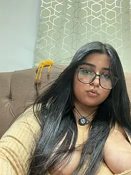 virginbrunette99 online show from 07-19-26, 06:22