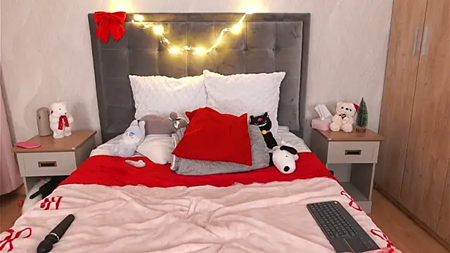 DaliaCruz online show from 12-01-25, 08:21