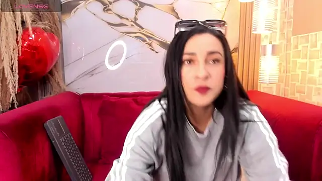 Bella williamss  online show from 12-21-25, 01:24