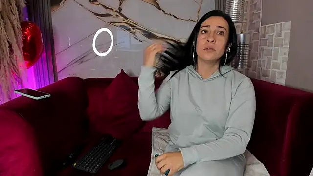 Bella williamss  online show from 11-27-25, 08:31