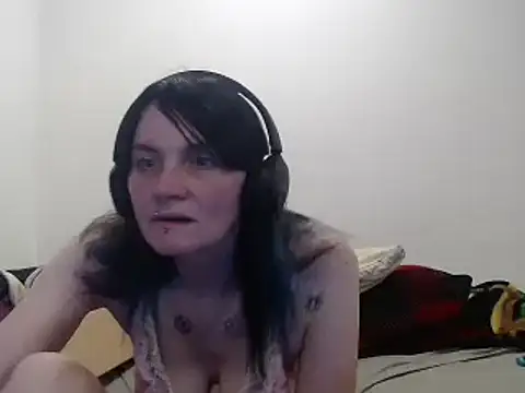 Snapshot of Hotmodel1984 chatting on 05-30-26, 10:37 Hotmodel1984 online show from 05-30-26, 10:37