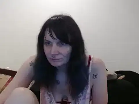 Hotmodel1984 online show from 01-10-26, 05:25