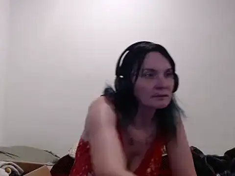 Snapshot of Hotmodel1984 chatting on 06-18-26, 01:59 Hotmodel1984 online show from 06-18-26, 01:59