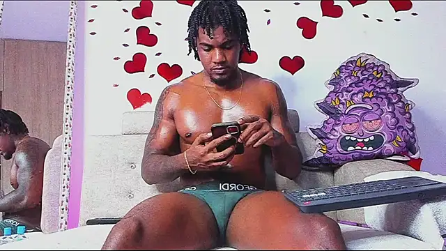 LOGAN DRAKE online show from 07-10-26, 03:50