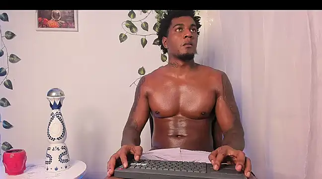 LOGAN DRAKE online show from 03-11-25, 04:41