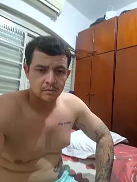 comcoroas online show from 10-05-25, 04:14