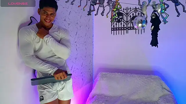 ken  owens online show from 10-23-25, 04:33