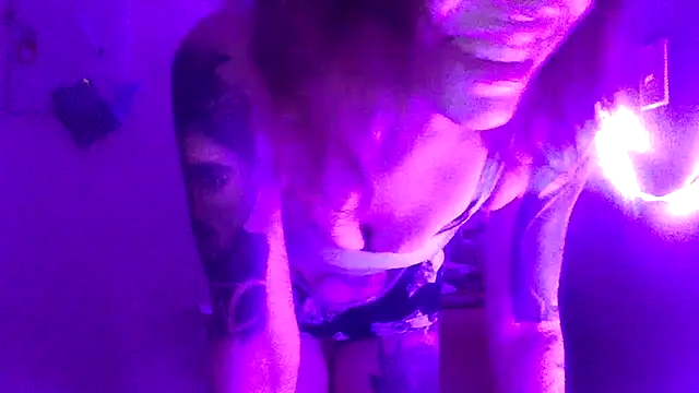 hissexdoll online show from 09-17-25, 04:36