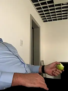 Mike8523 online show from 11-01-25, 05:25