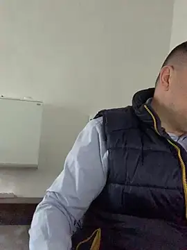 Mike8523 online show from 04-07-26, 04:25