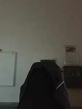 Mike8523 online show from 11-11-25, 05:30