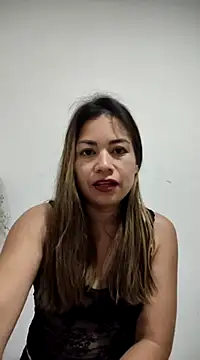 Snapshot of BellaMex89 chatting on 02-25-25, 08:14 BellaMex89 online show from 02-25-25, 08:14
