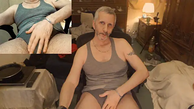 maxdaddy690 online show from 03-18-26, 09:37