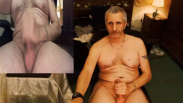 maxdaddy690 online show from 10-27-25, 10:44