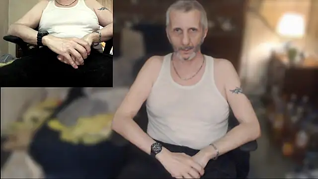 Snapshot of maxdaddy690 chatting on 05-16-26, 12:42 maxdaddy690 online show from 05-16-26, 12:42