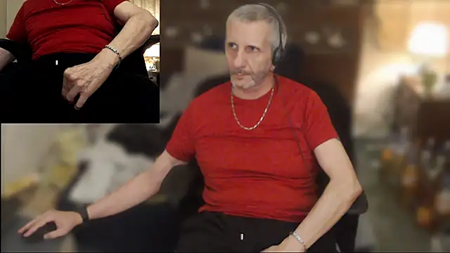 Snapshot of maxdaddy690 chatting on 05-21-26, 11:02 maxdaddy690 online show from 05-21-26, 11:02