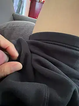 Tuyen8679 online show from 02-25-26, 11:48